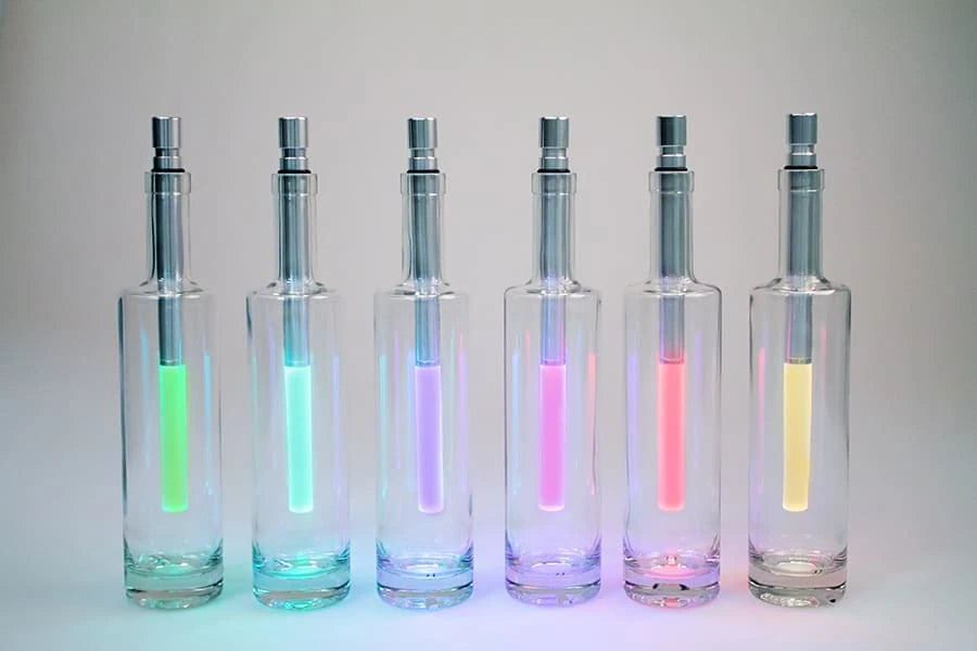 RGB LED Flaschenlampe, Farbbeispiel in Flaschen