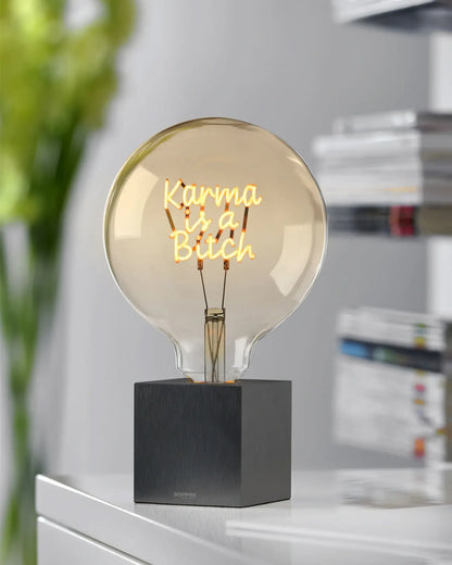 LED Leuchtmittel - Karma is a Bitch by Sompex - Moodbild mit einem modernen Interior