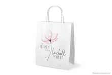 Geschenk für Dich - Geschenktüte "Wo Blumen blühen lächelt die Welt" - Lovely Greetings