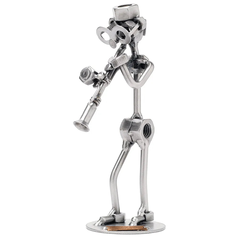 Schraubenfigur eines stehenden Klarinettenspielers mit Klarinette am Mund auf rundem Metallsockel