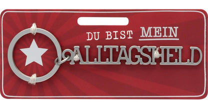 Schlüsselanhänger mit Schriftzug - Alltagsheld auf Headerkarte