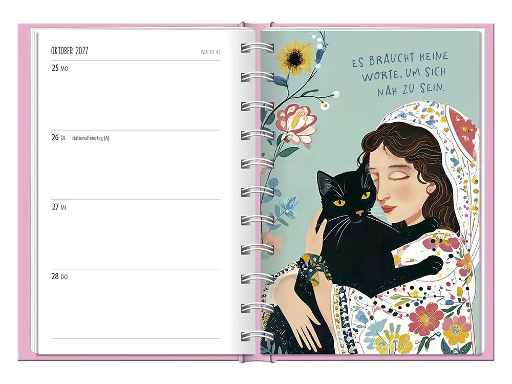 Terminplaner "Me-Time: Weil du es bist" - 2027 - To-Do Oktober mit Karte - Spruch: "Es braucht keine Worte, um sich nah zu sein." Design: Eine Frau trägt ein Gewand mit Blumenmuster und kuschelt mit einer schwarzen Katze