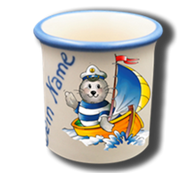Handgemachter Eierbecher mit Seehund-Motiv Boot und Wunschname