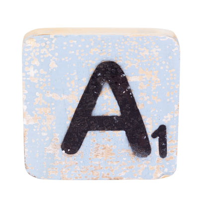 Wörterpuzzle - Holztafeln mit Buchstaben, Zeichen, Symbolen