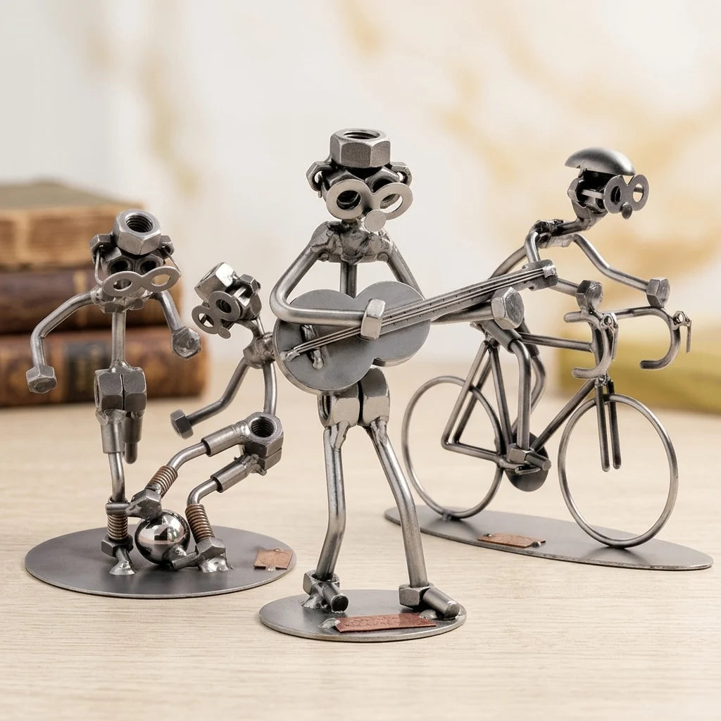 Schraubenfiguren als Geburtstagsgeschenke: Gitarrist, Rennradfahrer und Fußballspieler aus Metall