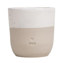 Handgefertigter Becher "Bro" aus Steingut