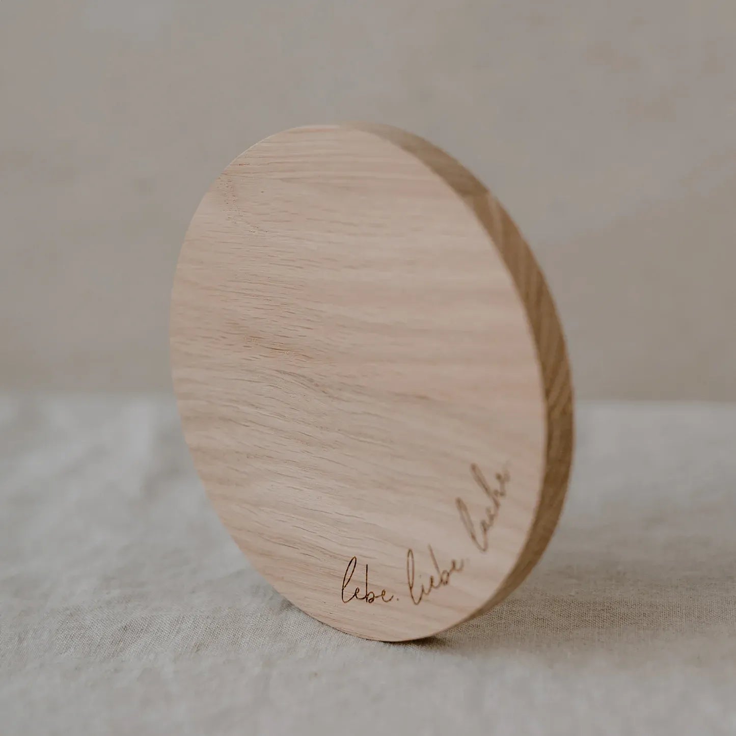Untersetzer "Lebe Liebe Lache" aus Eiche