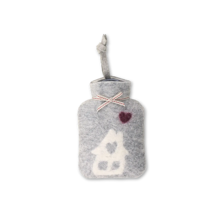 Miniwärmflasche "Haus" aus Merinowolle, 0,2l