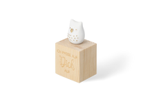 Glückskästchen "Eule" aus Porzellan und Holz Seitenansicht