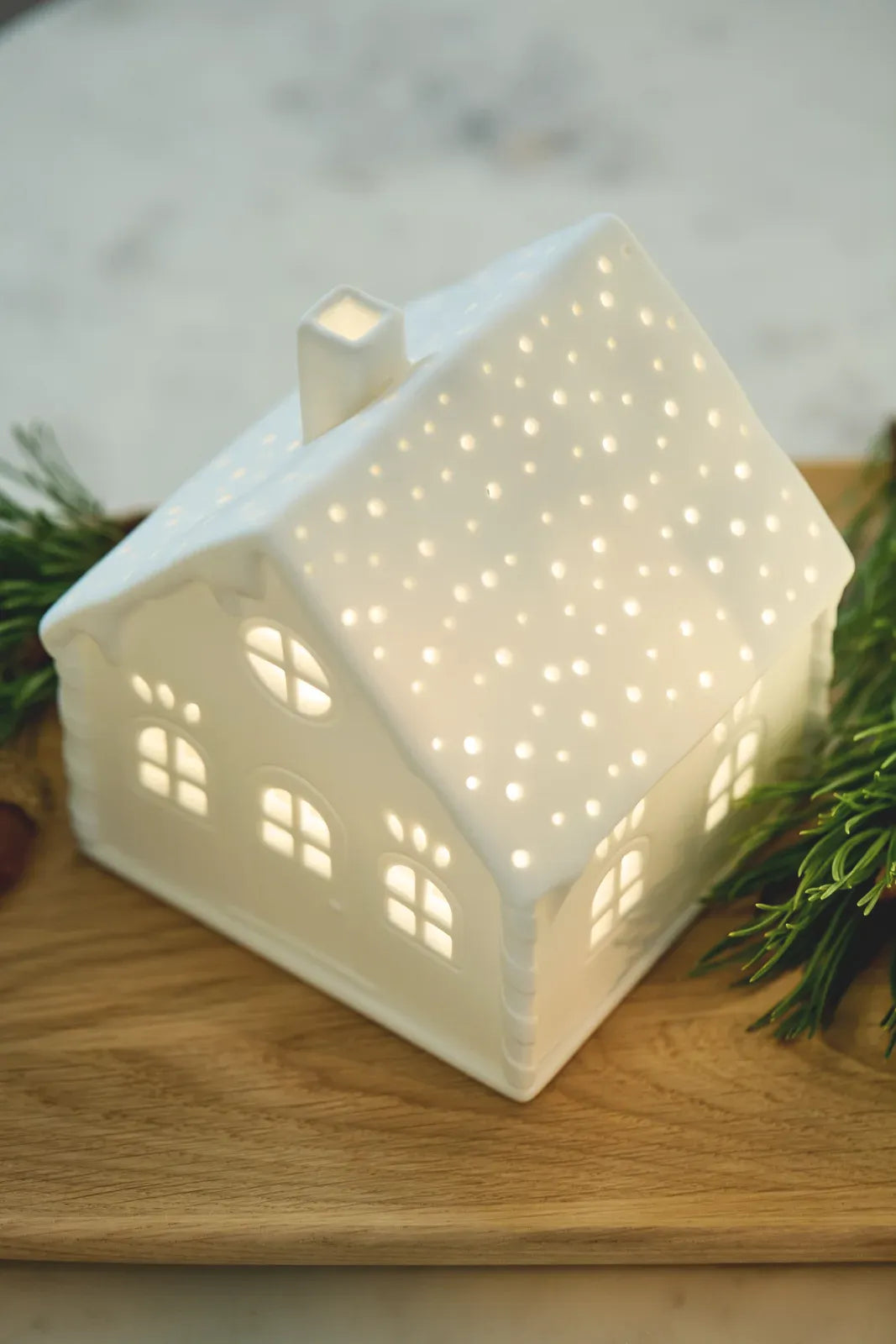Räder Lichthaus "Zuckerstangen" aus Porzellan Detail