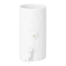 Vase „Hund“ sitzend, aus Porzellan mit Golddetails