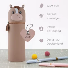 Federmäppchen aus Silikon „Pferd Nelly“